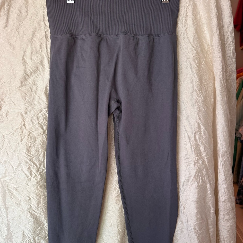 Gray High-Waisted Leggings